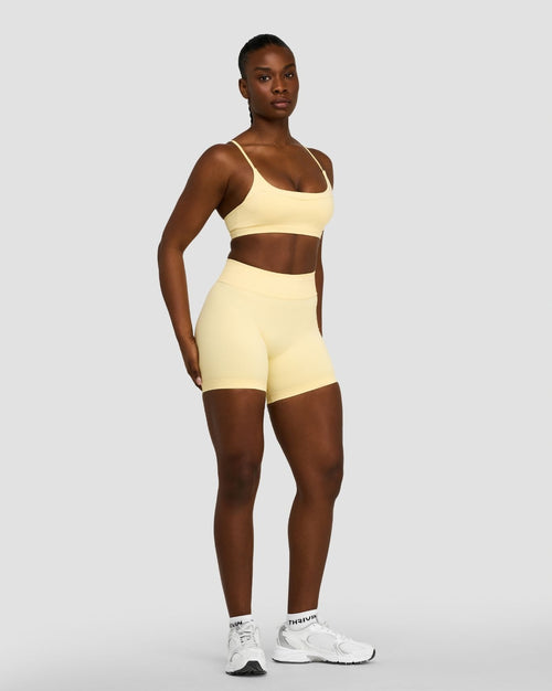 Elevate™ Sculpting Seamless Scoop Neck Bra | Golden Butter