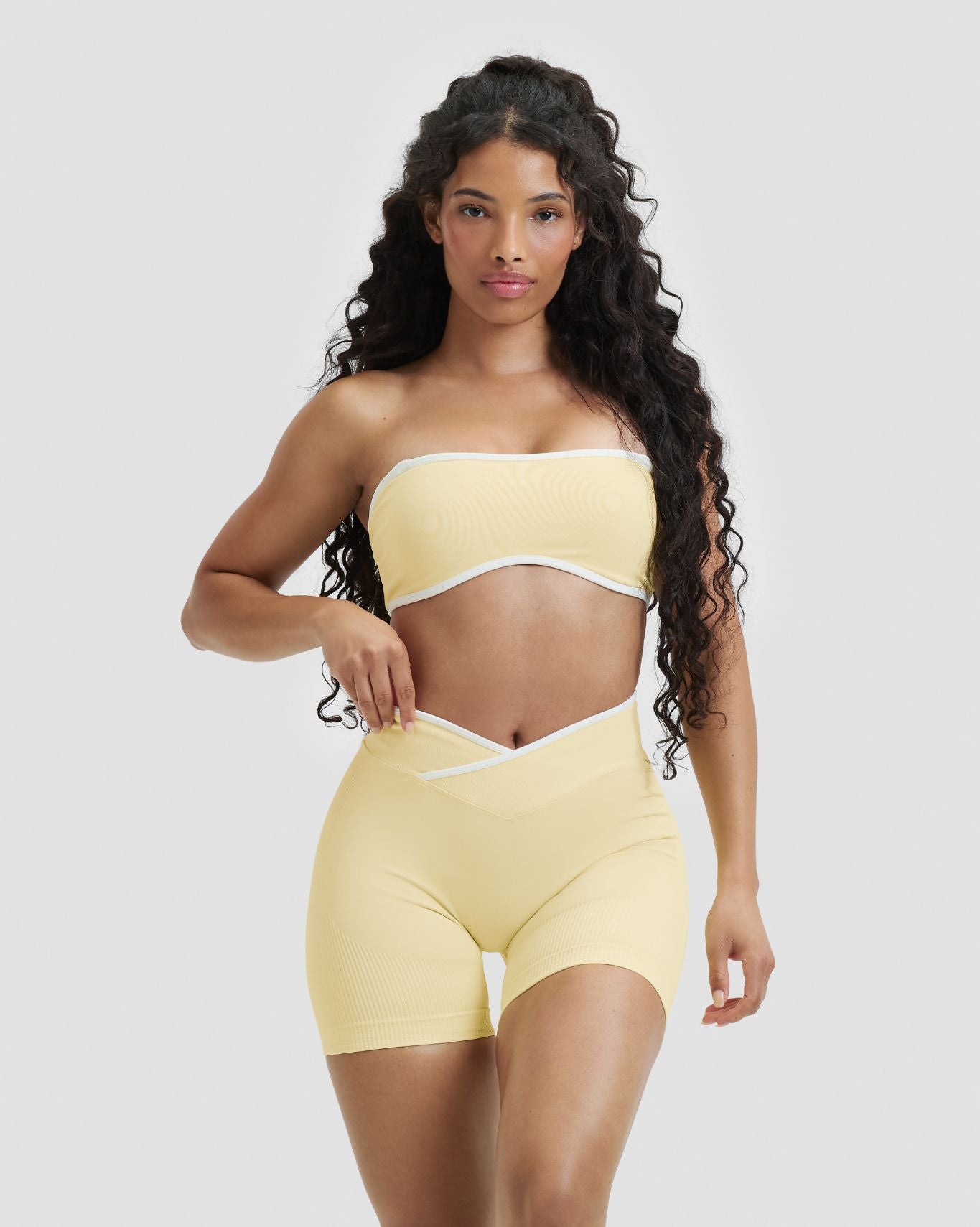 Elevate™ Outline Bandeau Bra | Golden Butter