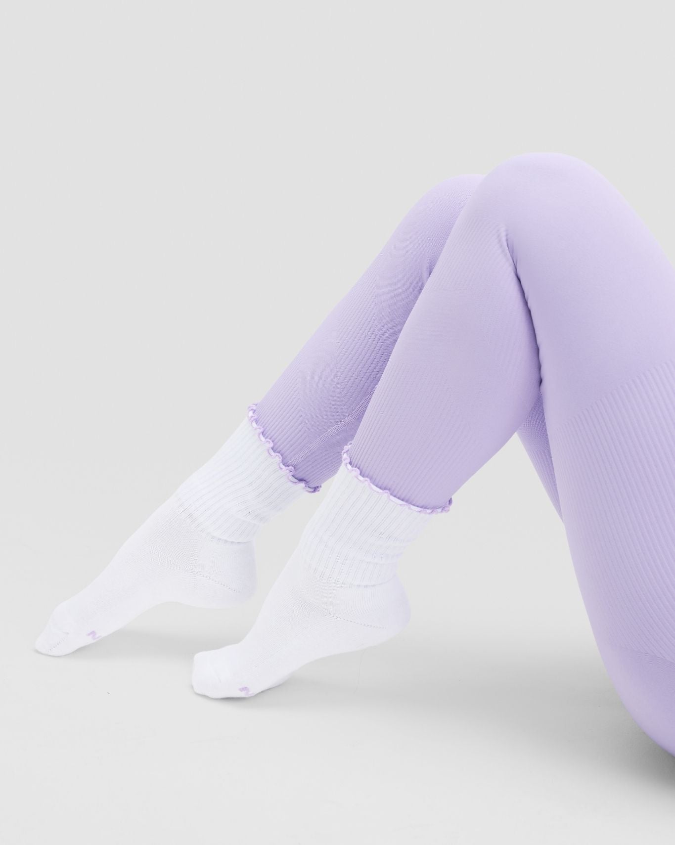 THRIVIN Frill Ruffle Socks | Lilac