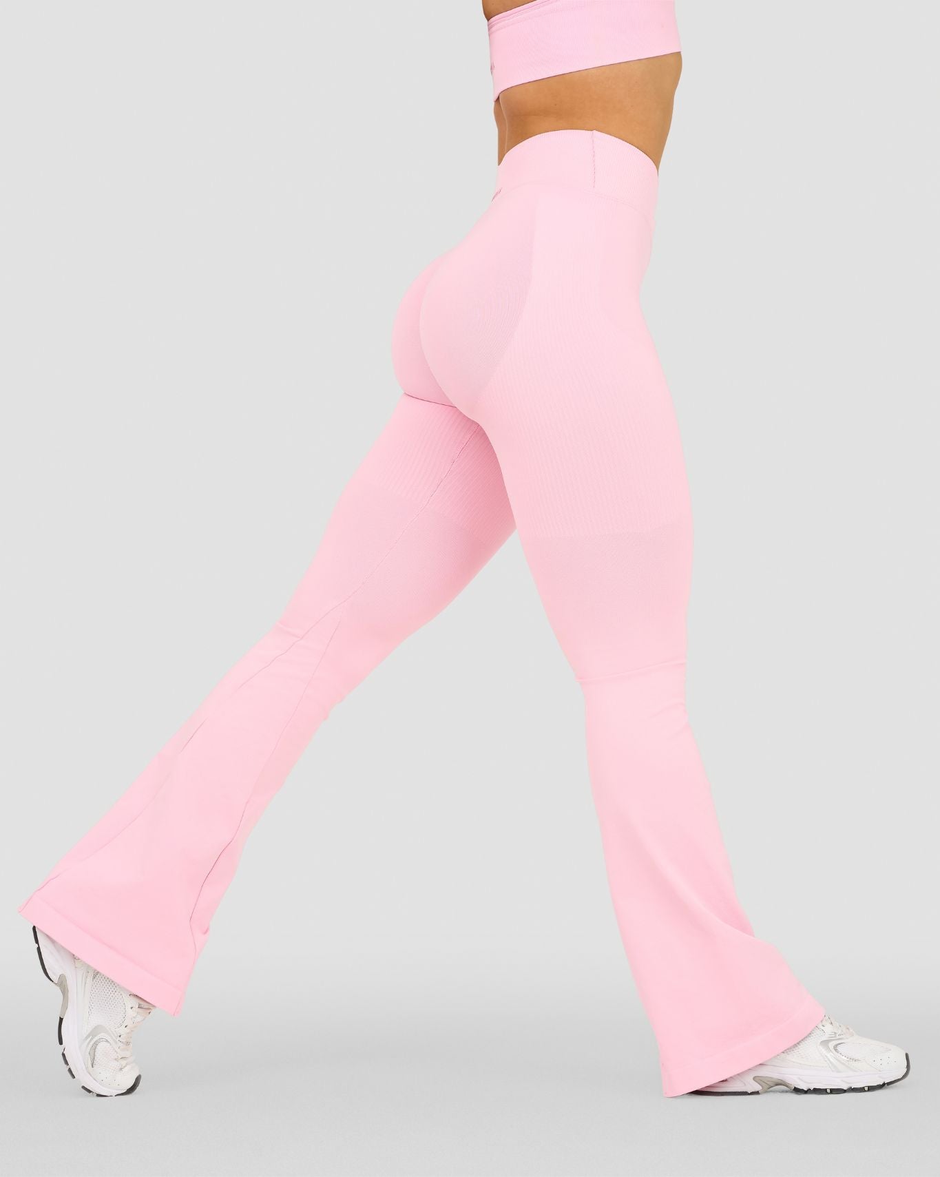 Elevate™ Sculpting Mid V-Waist Flare Leggings | Candy Pink