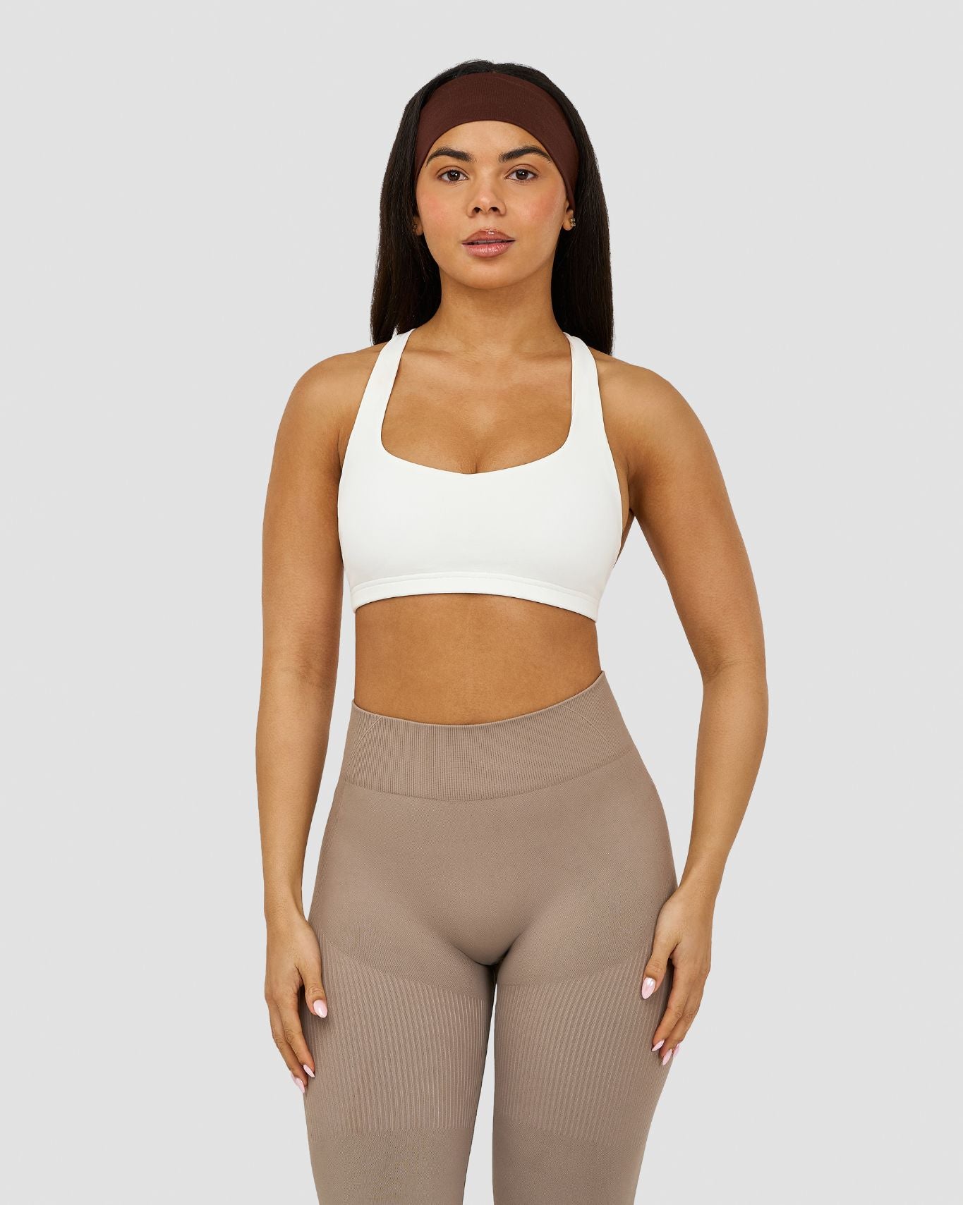 Elevate™ Sculpting Medium Impact Multiway Bra | White
