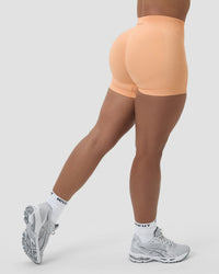 Elevate™ Pantalones Cortos Más Cortos Modeladores a Media Cintura con Detalle de Fruncido | Melón