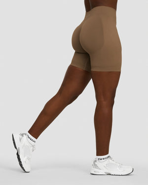 Elevate™ Sculpting Mid Waist Scrunch Shorts | Toffee