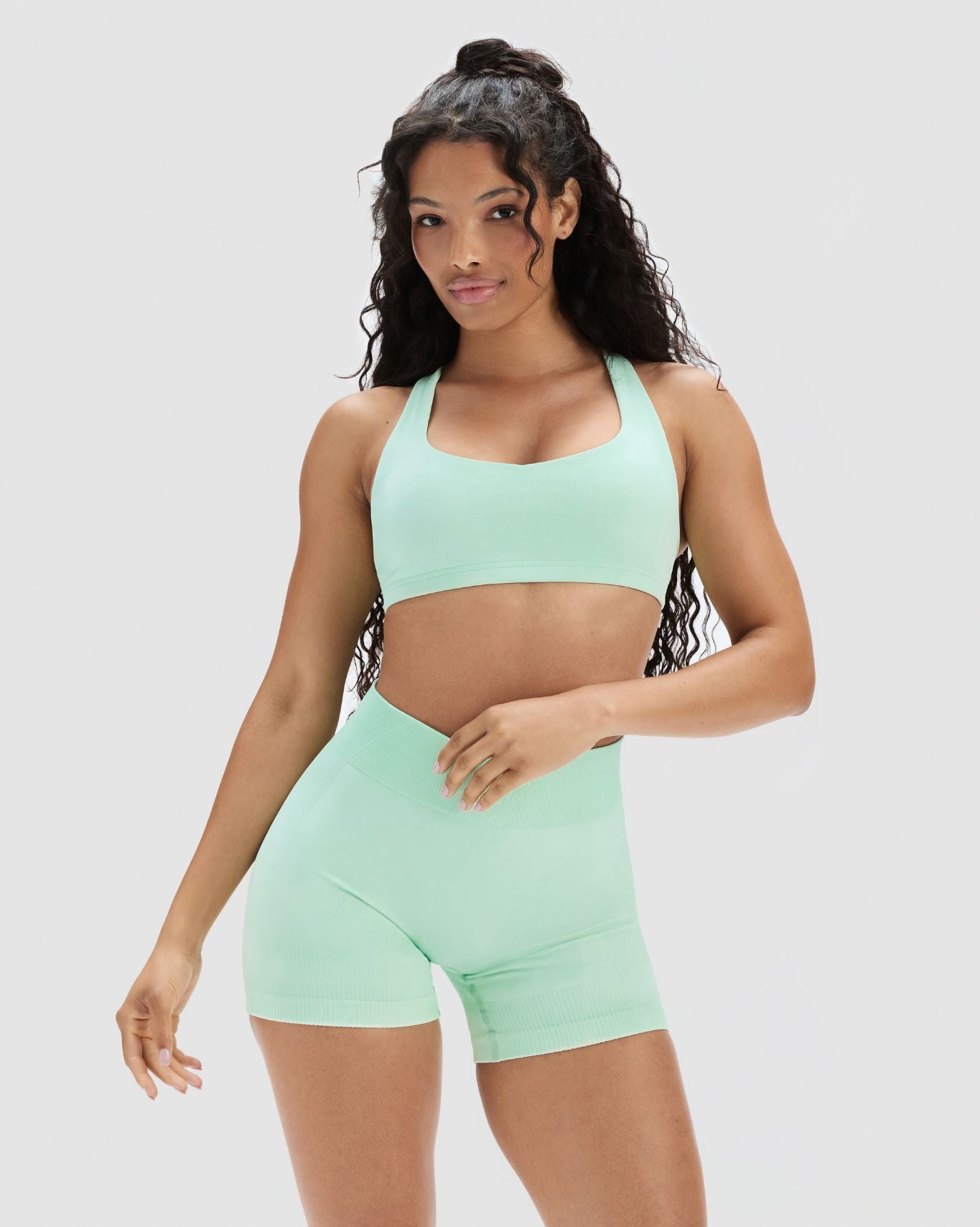 Elevate™ Sculpting Medium Impact Multiway Bra | Mint Julep