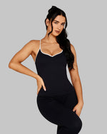 Bliss is 179cm and wears a size XS.