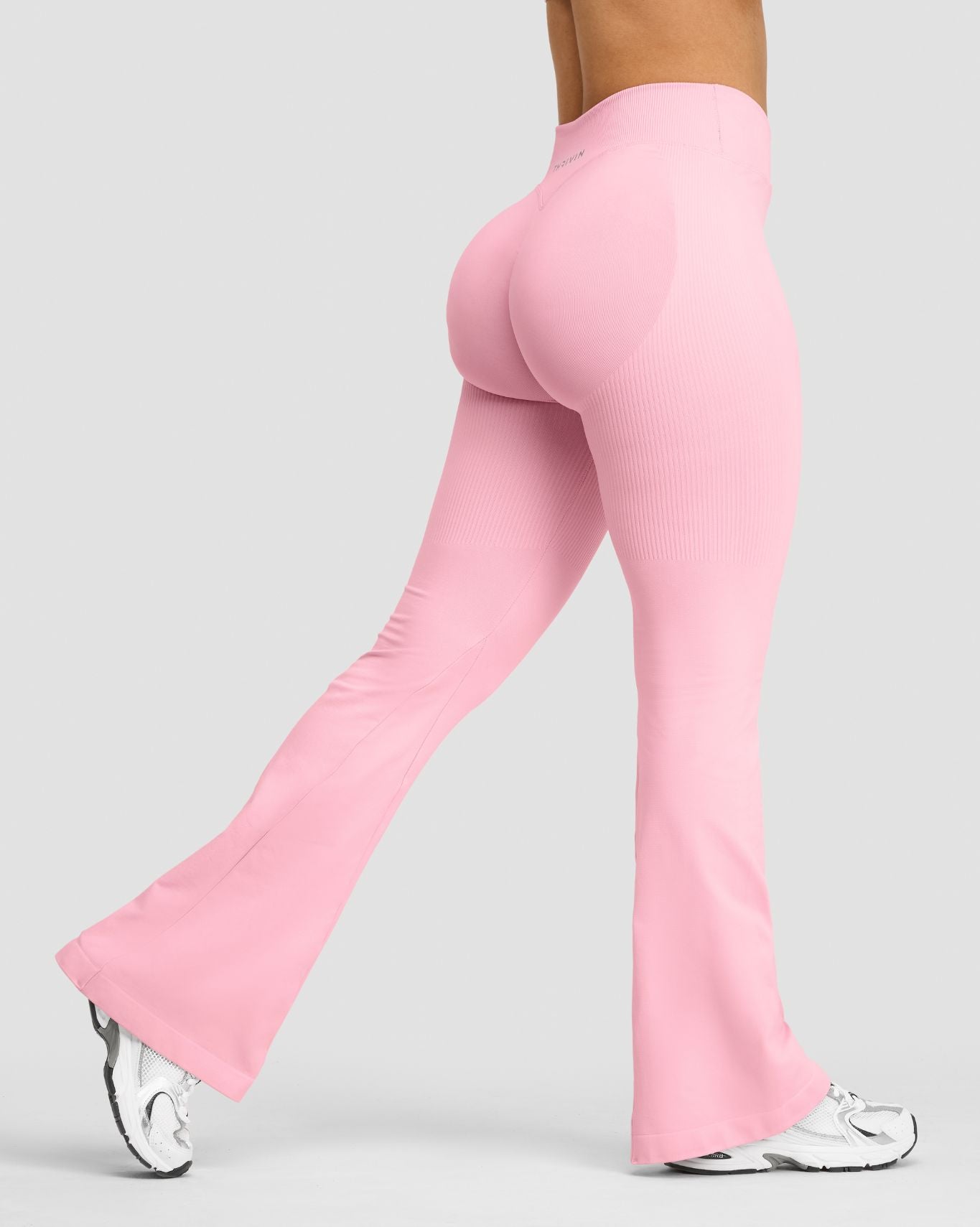 Elevate™ Sculpting Mid V-Waist Flare Leggings | Cotton Pink
