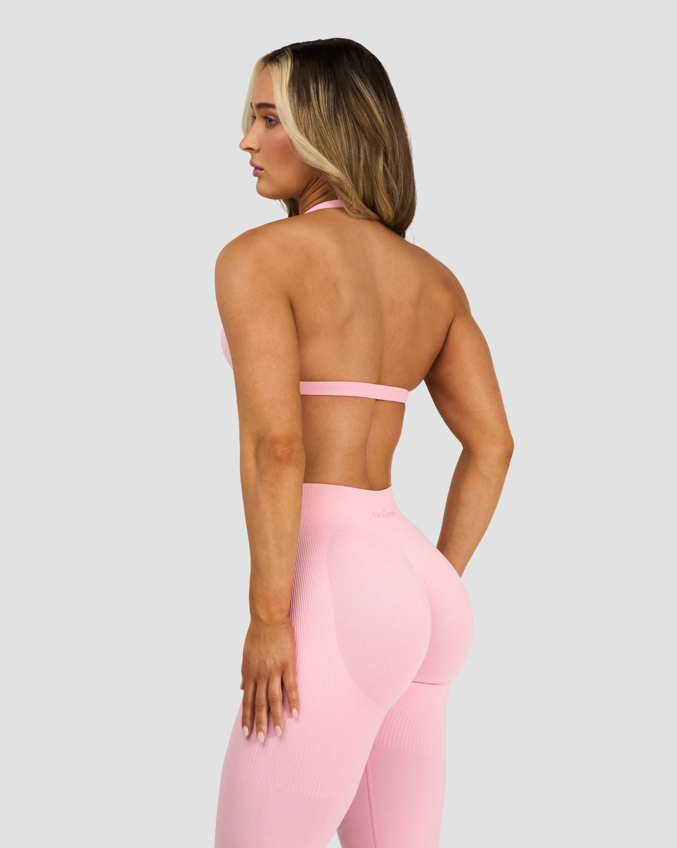 Elevate™ Sculpting Seamless V-Neck Halter Bra | Cotton Pink