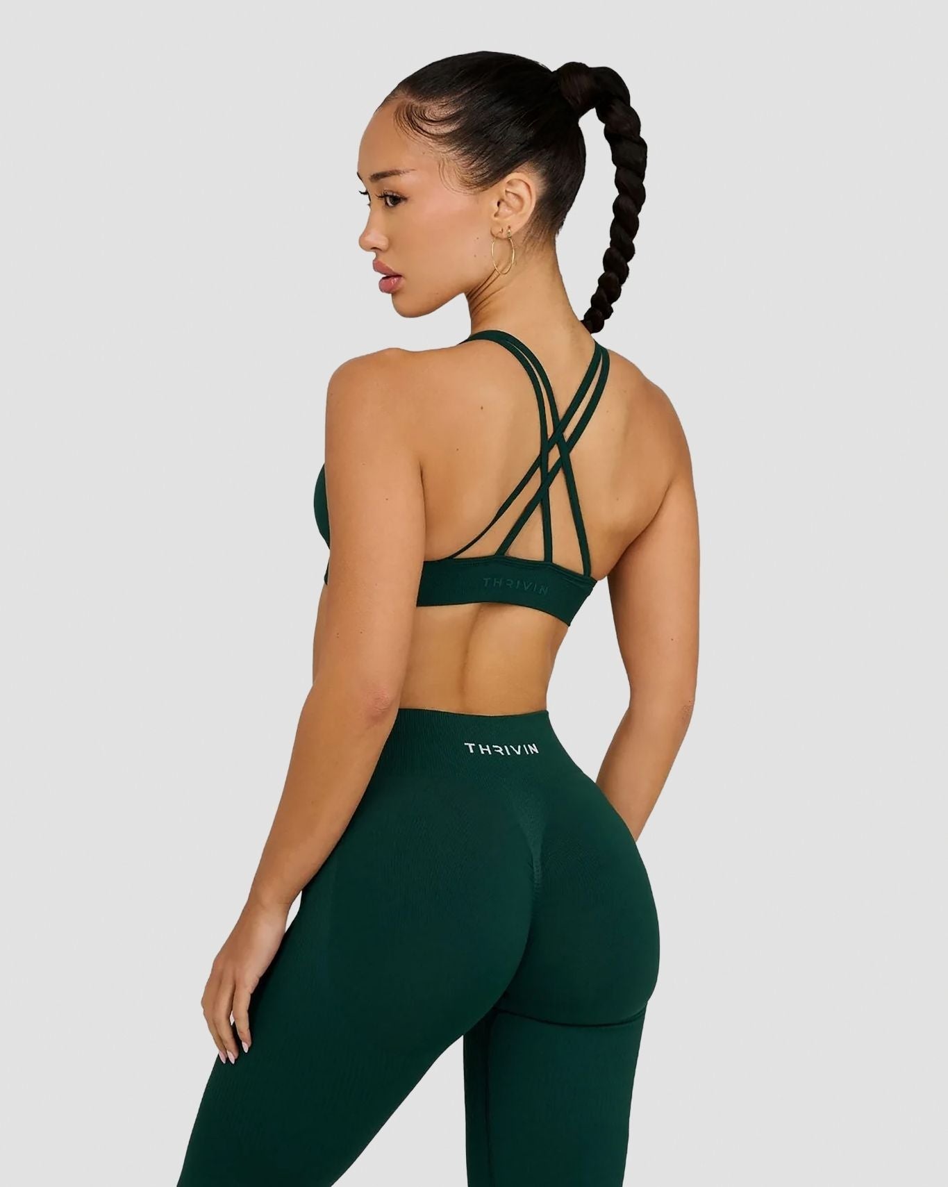 Elevate™ Sculpting Seamless High Apex Bra | Pine Green