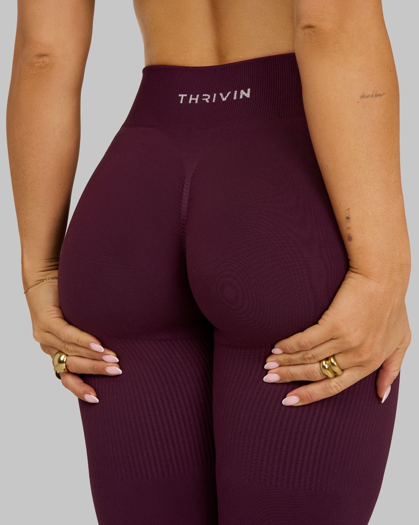 Elevate™ Sculpting Mid Waist Scrunch Leggings | Winter Plum
