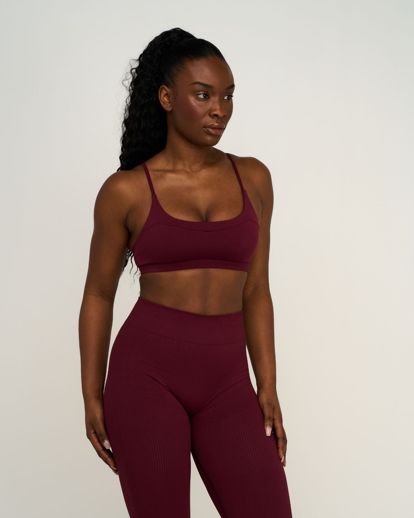 Elevate™ Sculpting Seamless Scoop Neck Bra | Merlot