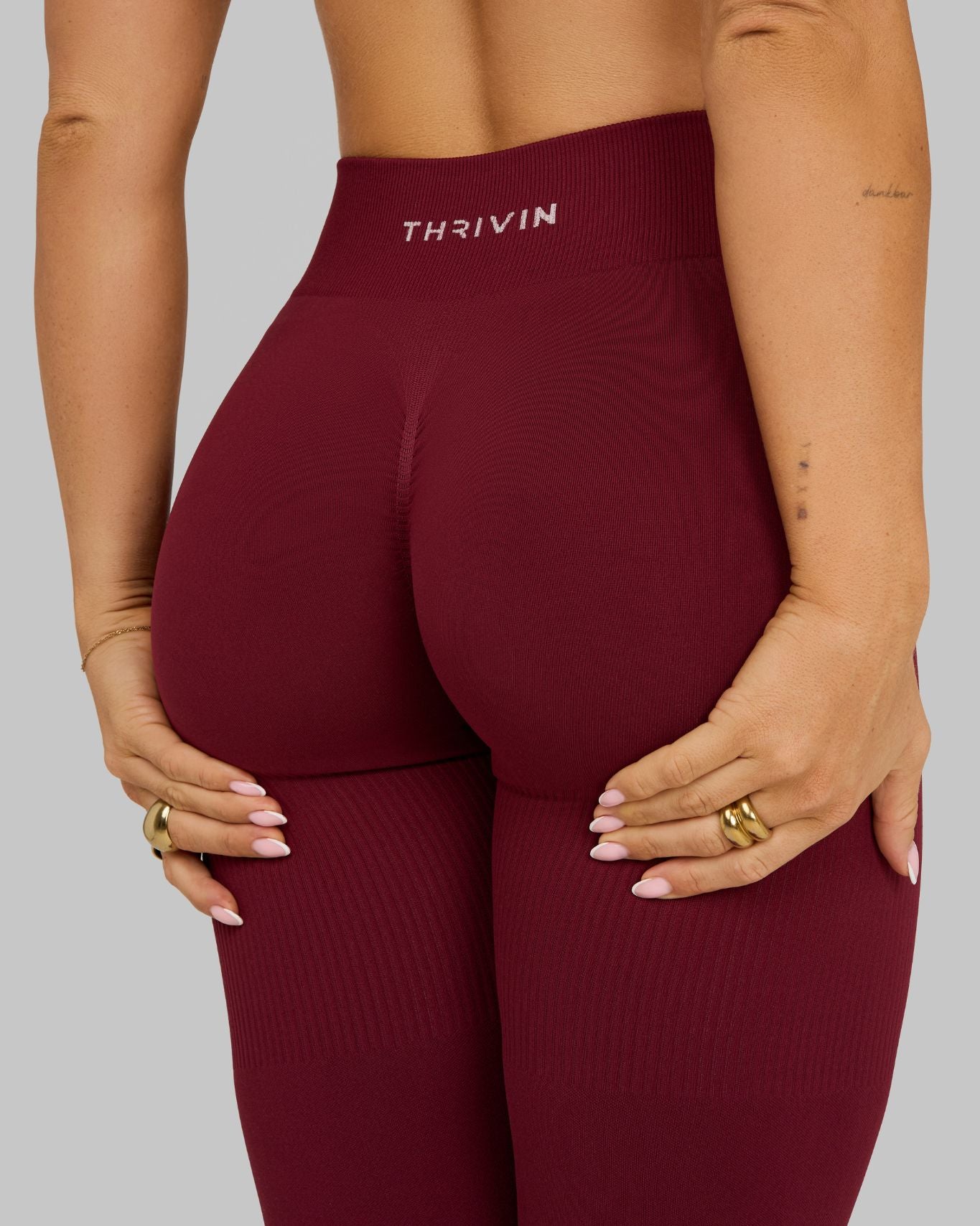 Sculpting Mid Waist Scrunch Bum Leggings - Fine Wine | Thrivin