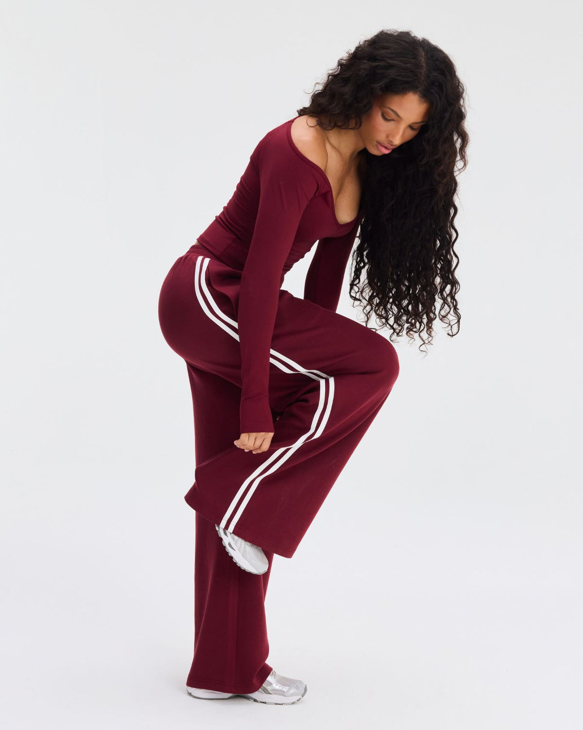 Pantalones Jogger de Pierna Ancha a Rayas | Vino Fino