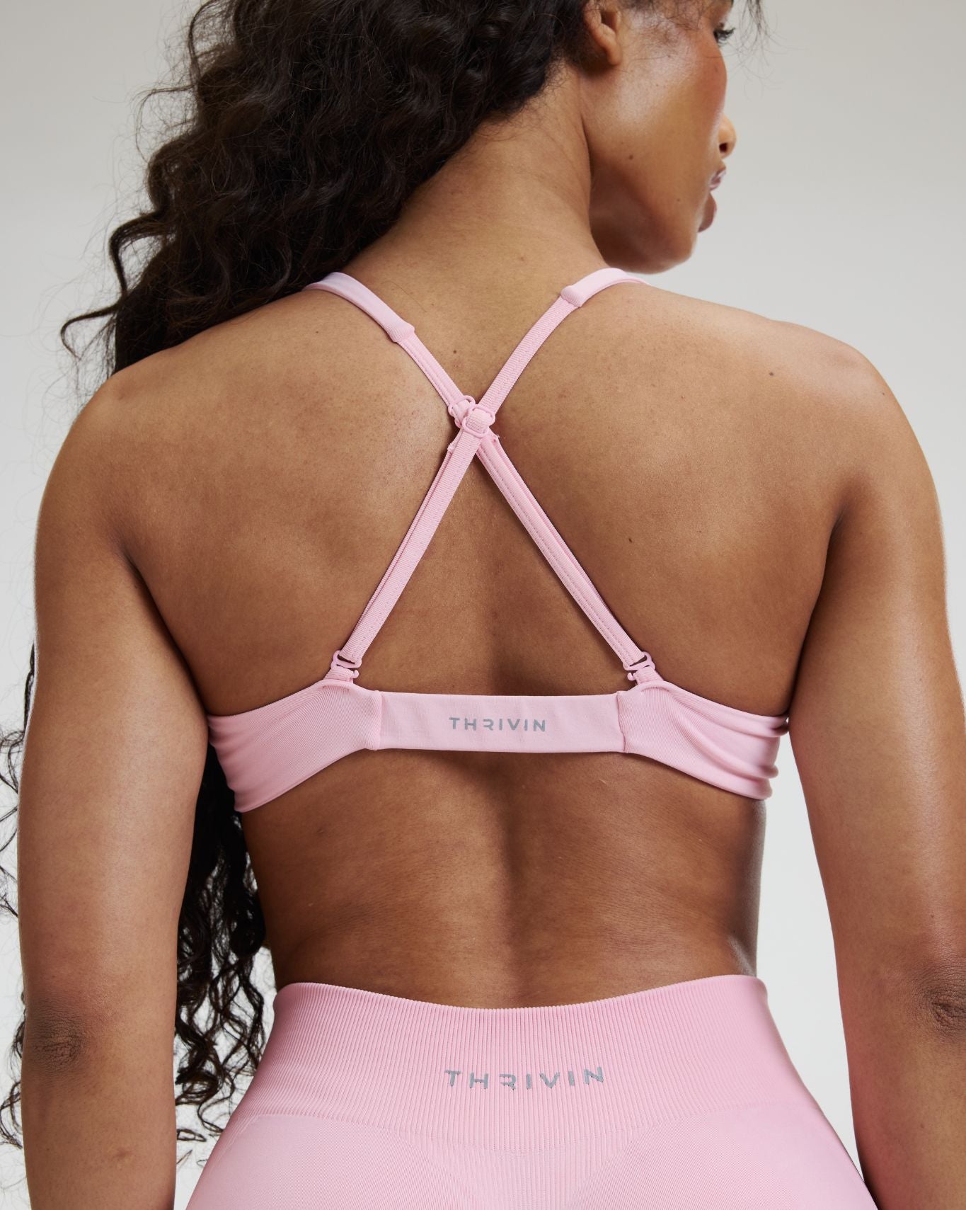Elevate™ Sculpting Seamless Twisted Bra | Cotton Pink