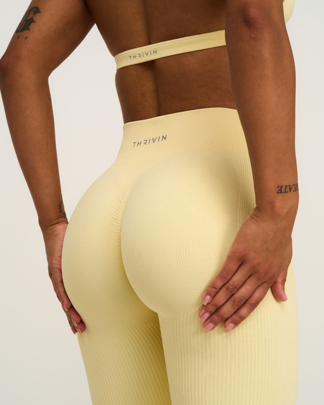 Elevate™ Sculpting Mid Waist Scrunch Leggings | Golden Butter