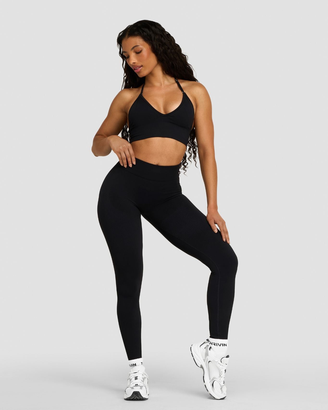 Sculpting Mid Waist Scrunch Bum Leggings - Night Black | Thrivin
