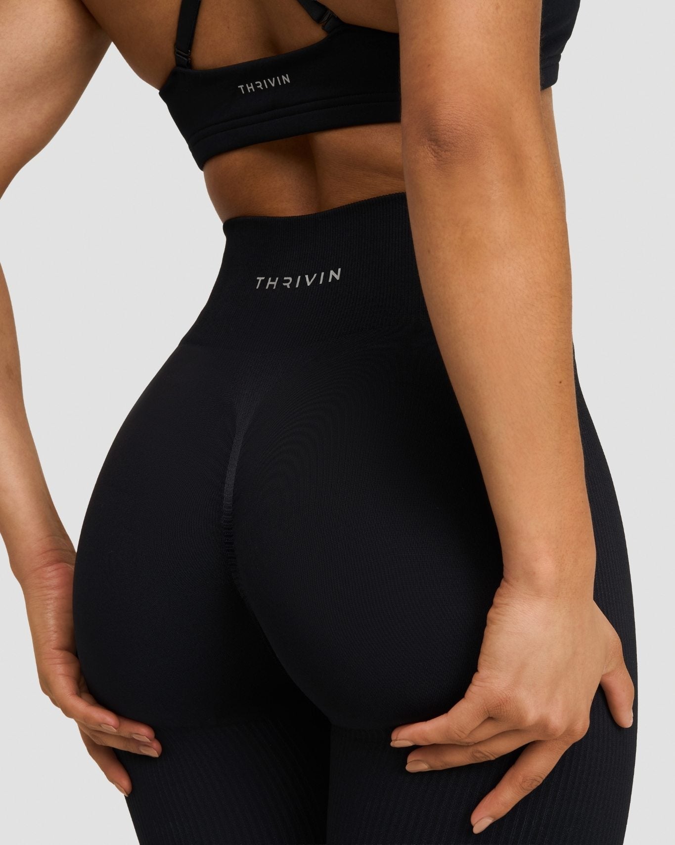 Thrivinヒップアップレギンス High Waist Scrunch Butt Leggings - Night Black | Thrivin