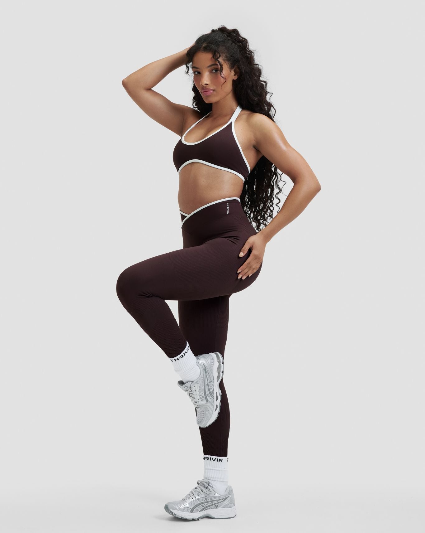 Elevate™ Outline V High Waist Leggings | Coffee