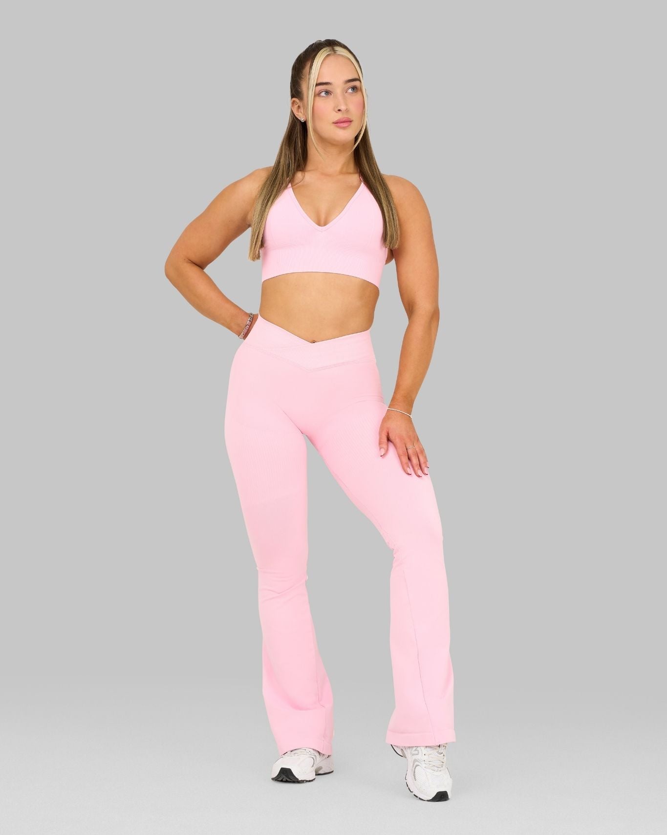 Elevate™ Sculpting Mid V-Waist Flare Leggings | Candy Pink