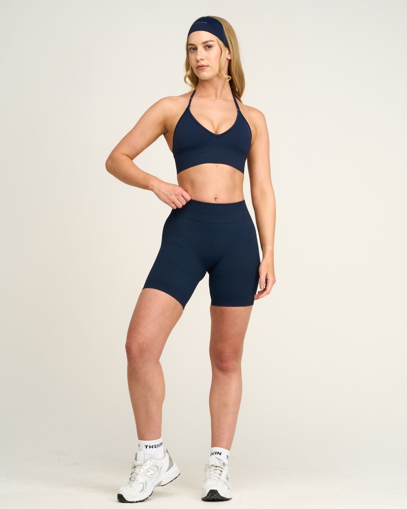 Arise – Nahtlose Sculpt-Ripp-Contour-Leggings – Schwarz