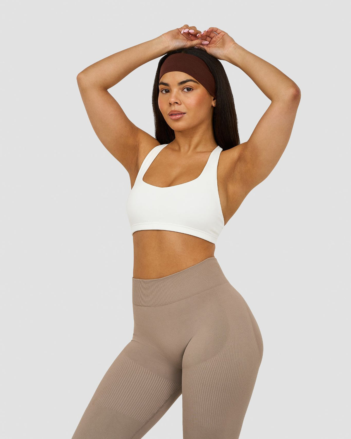 Elevate™ Sculpting Medium Impact Multiway Bra | White