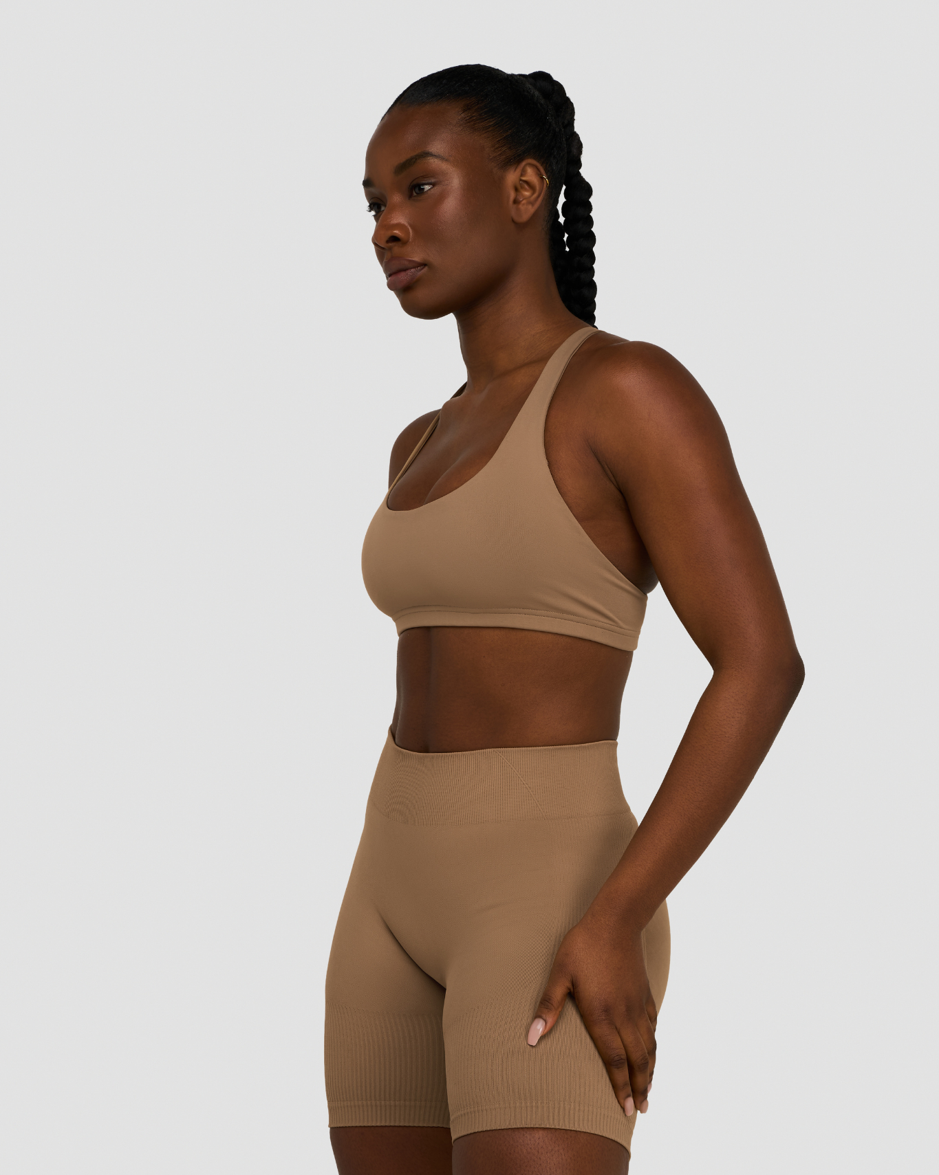 Elevate™ Sculpting Medium Impact Multiway Bra | Toffee