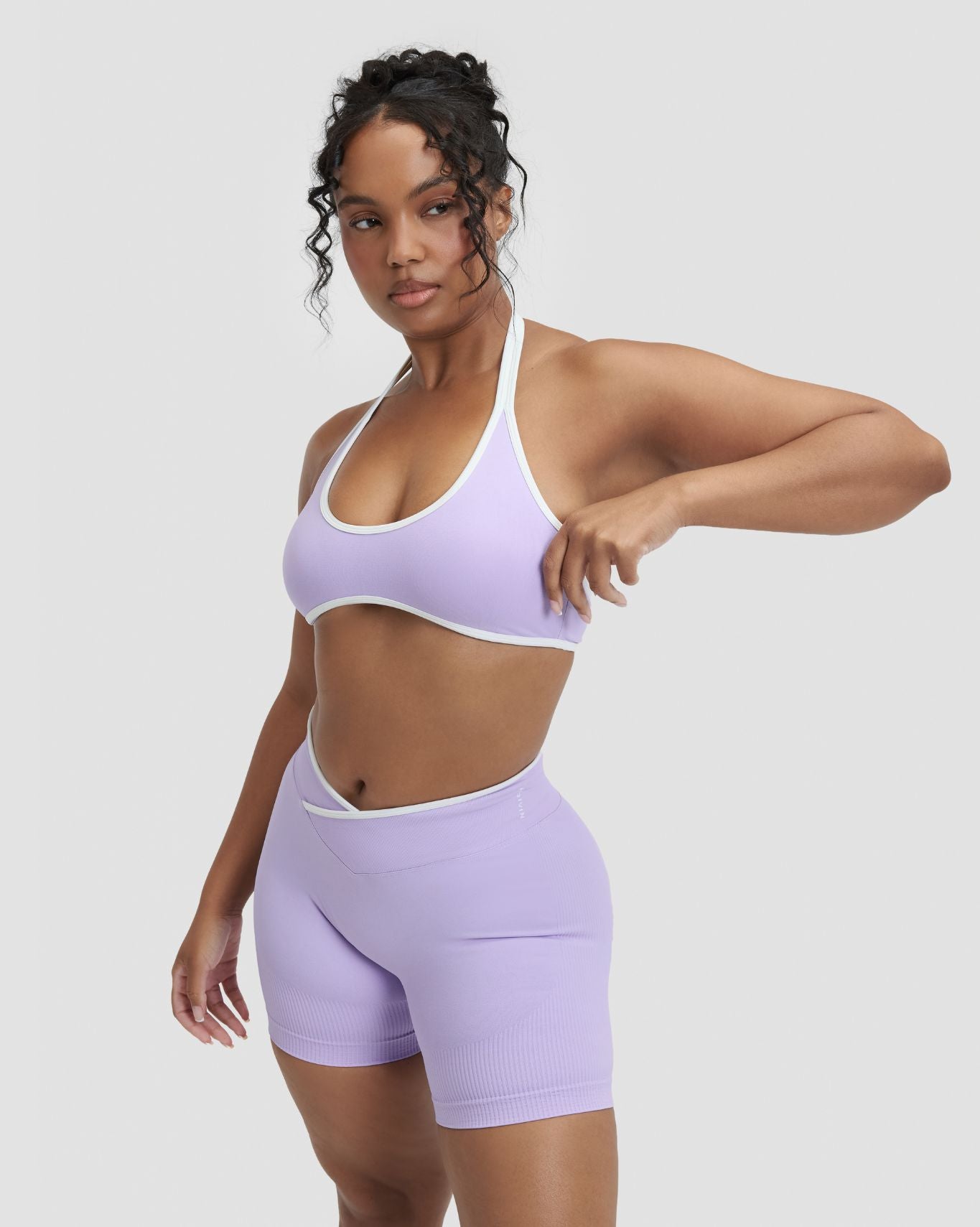 Elevate™ Outline Halterneck Bra | Lilac
