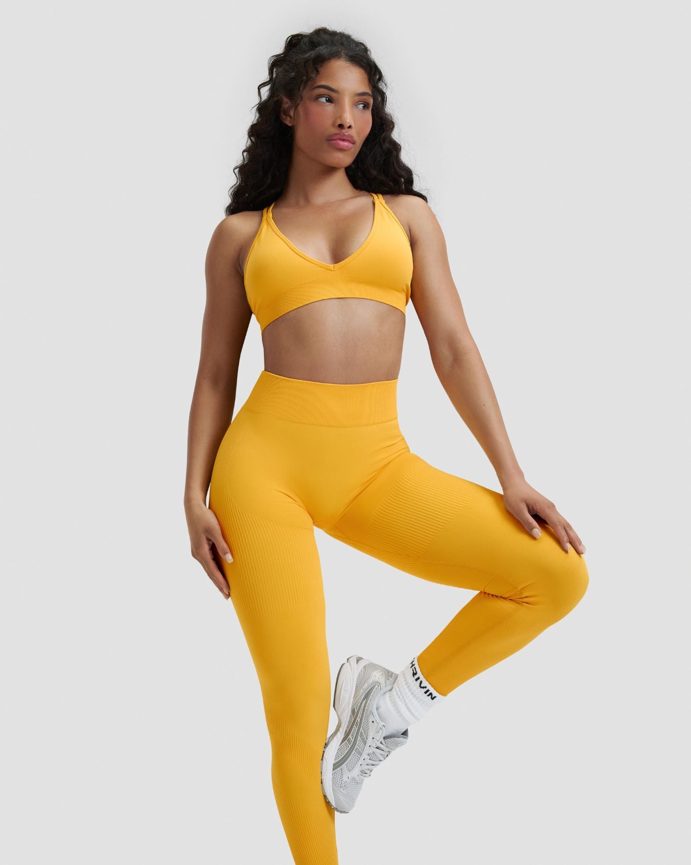 Elevate™ Sculpting Mid Waist Scrunch Leggings | Banana