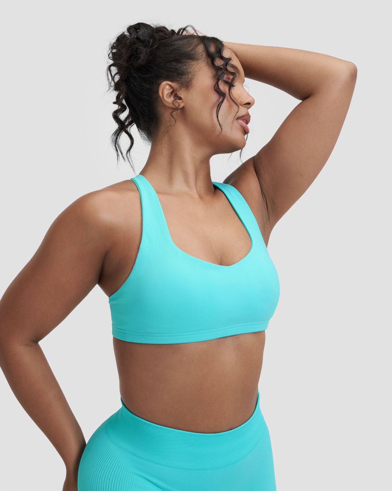 Elevate™ Sculpting Medium Impact Multiway Bra | Clear Tides