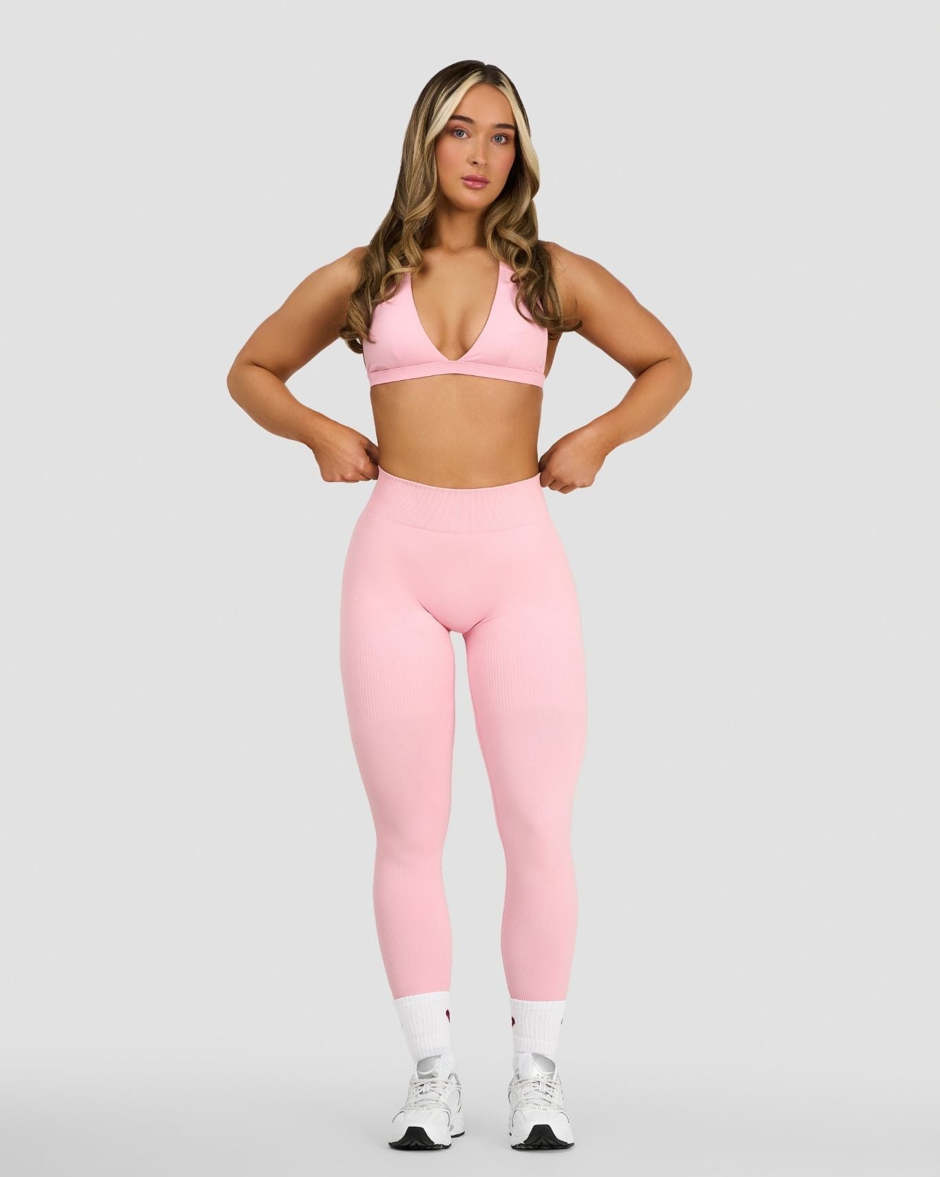 Sculpting Mid Waist Scrunch Bum Leggings - Cotton Pink | Thrivin