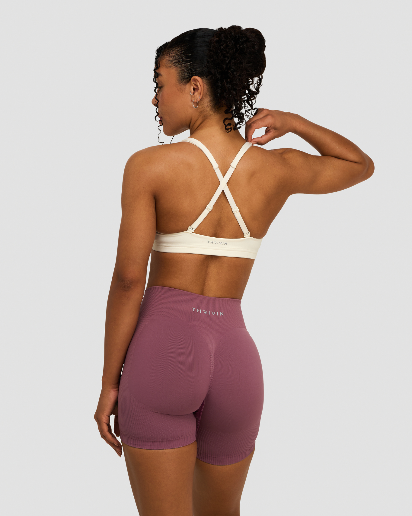 Elevate™ Sculpting Medium Impact Multiway Bra | Cream