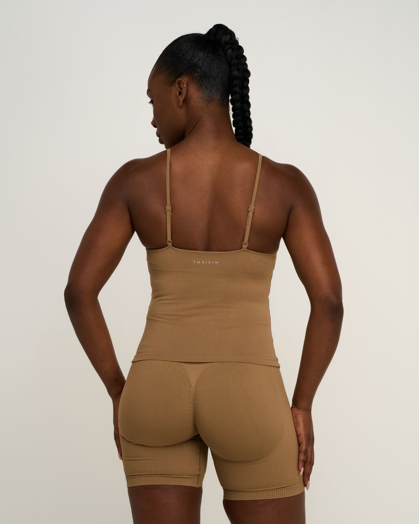 Elevate™ Sculpting Seamless Scoop Neck Cami | Toffee