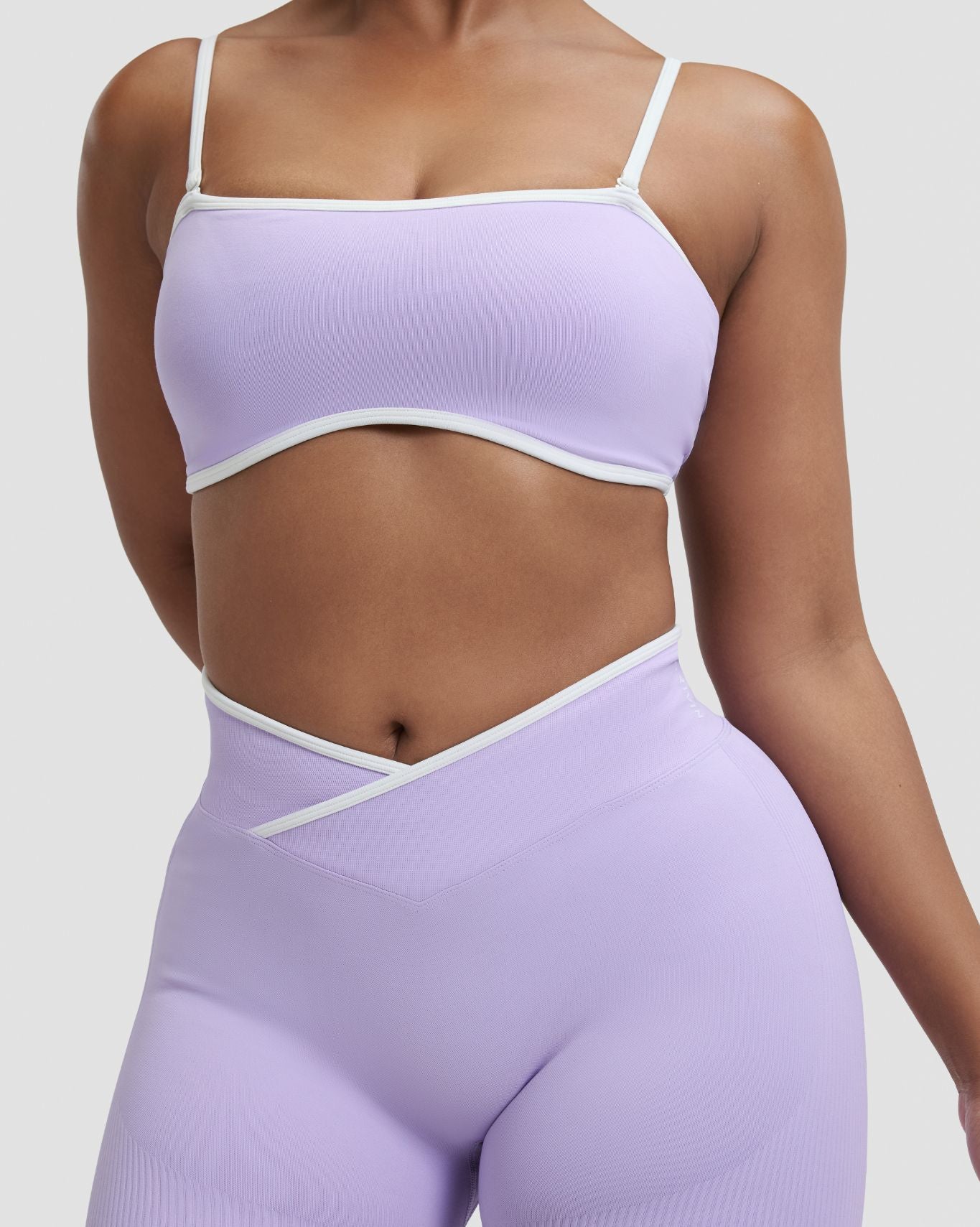 Elevate™ Outline Bandeau Bra | Lilac