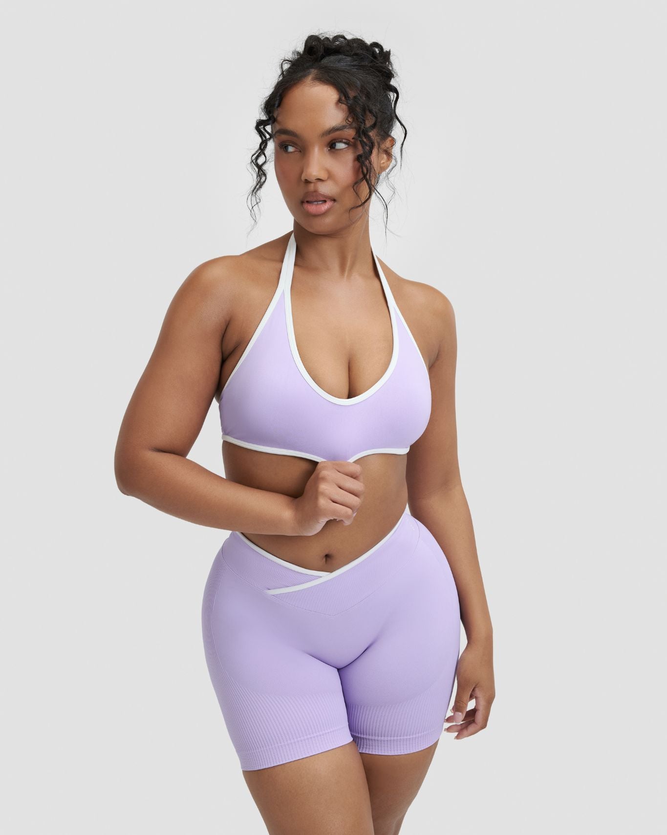 Elevate™ Outline Halterneck Bra | Lilac