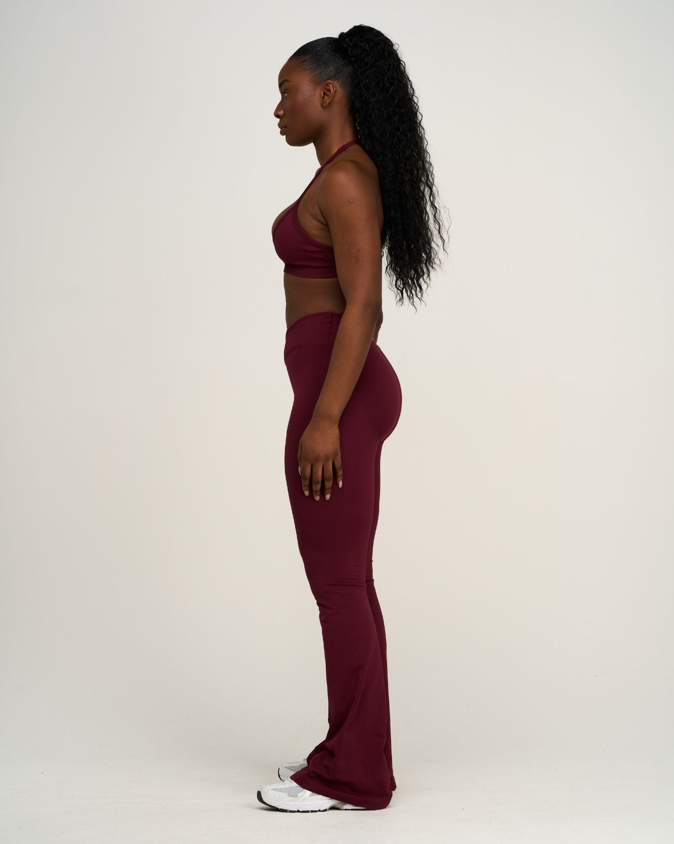 Elevate™ Sculpting Mid V-Waist Scrunch Flare | Merlot