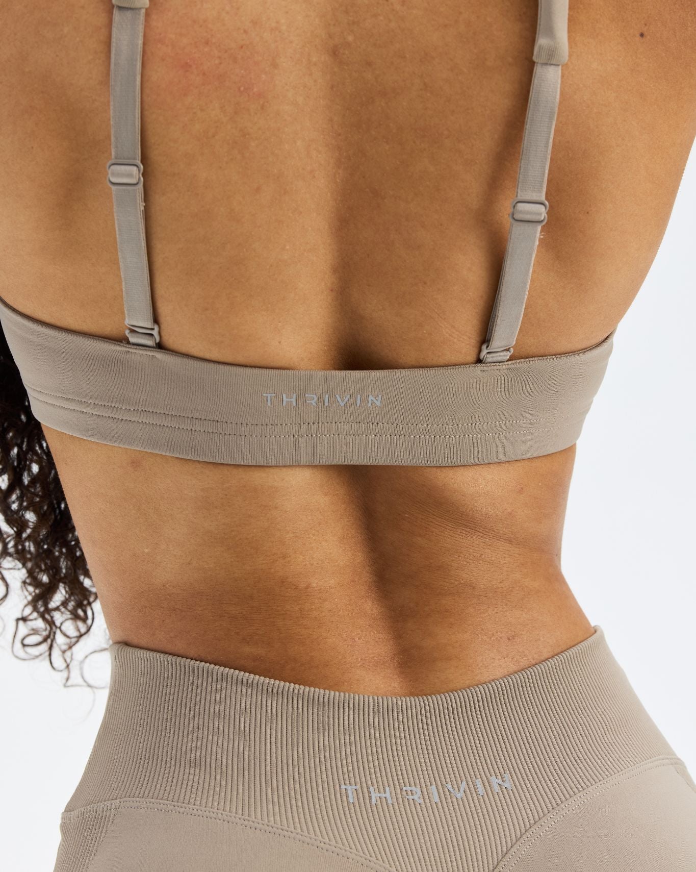 Elevate™ Sculpting Medium Impact Multiway Bra | Latte