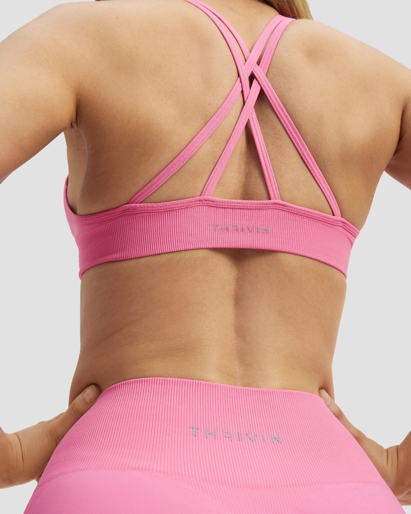 Elevate™ Sculpting Seamless High Apex Bra | Bubble Pink