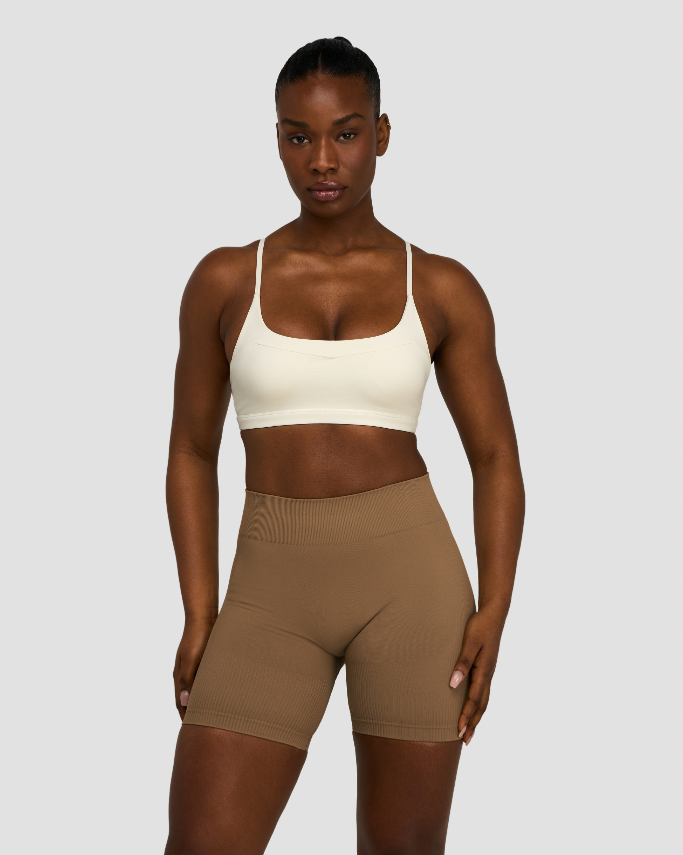 Elevate™ Sculpting Seamless Scoop Neck Bra | Cream