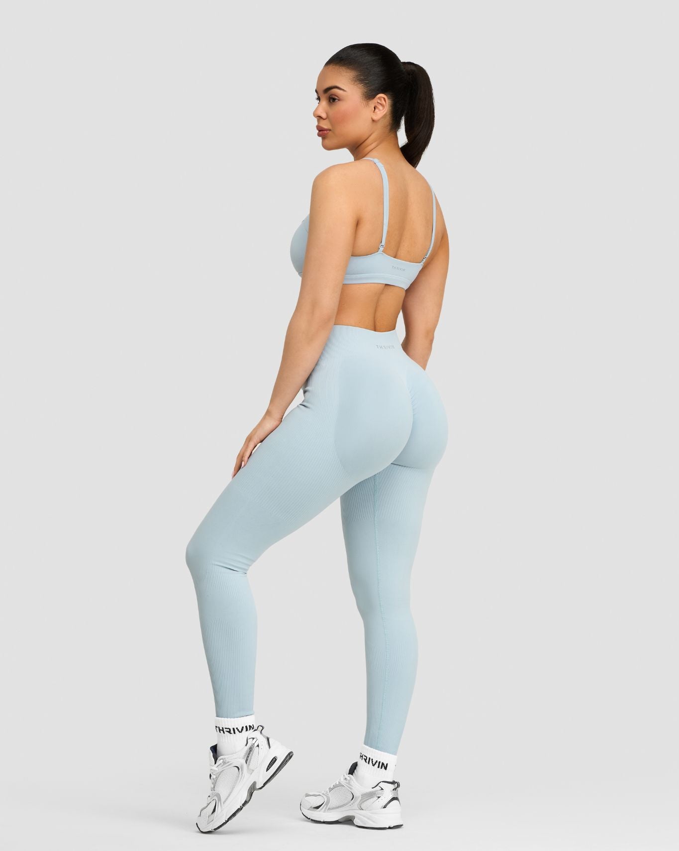 THRIVIN ヒップリフトサポートレギンス Sculpting Mid Waist Scrunch Bum Leggings - Blue Haze | Thrivin