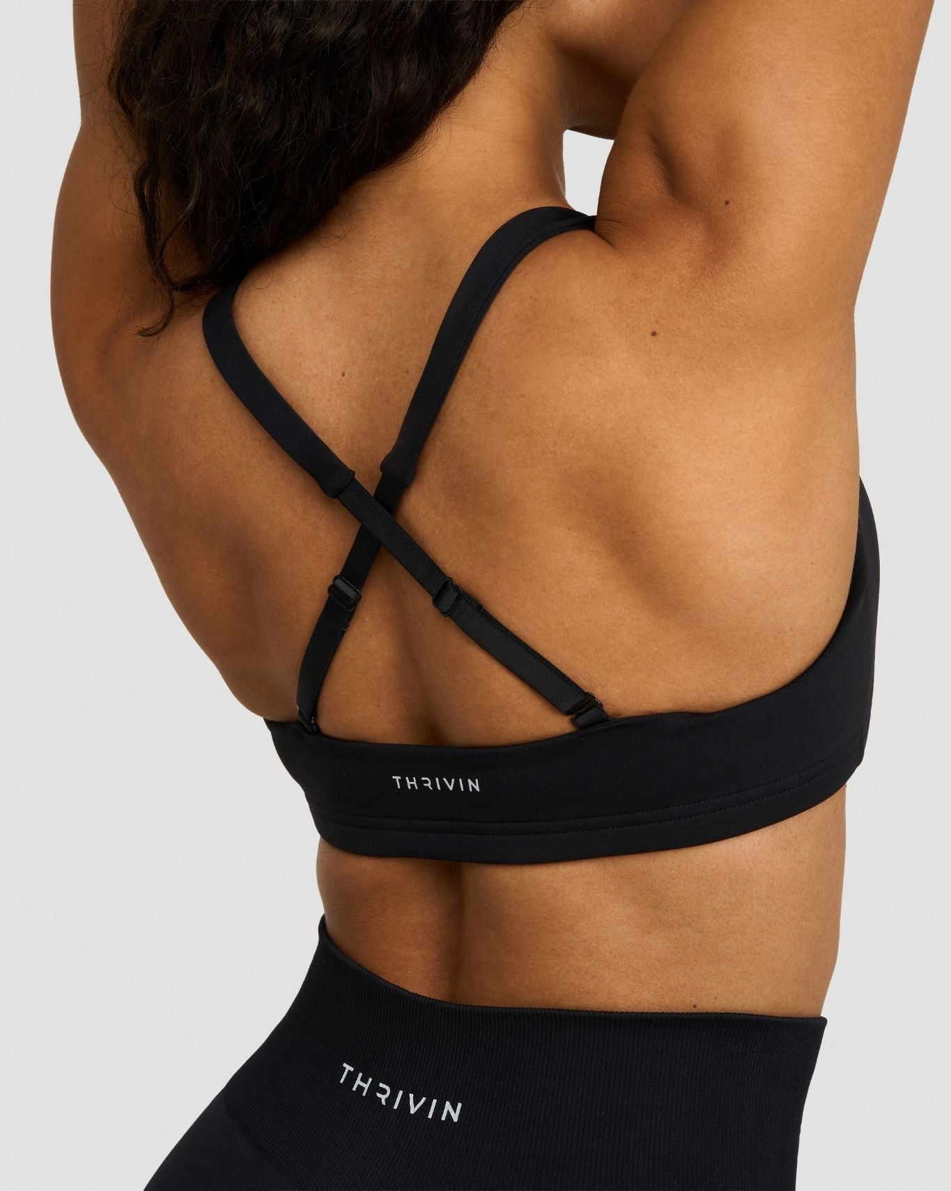 Elevate™ Sculpting Medium Impact Multiway Bra | Night Black