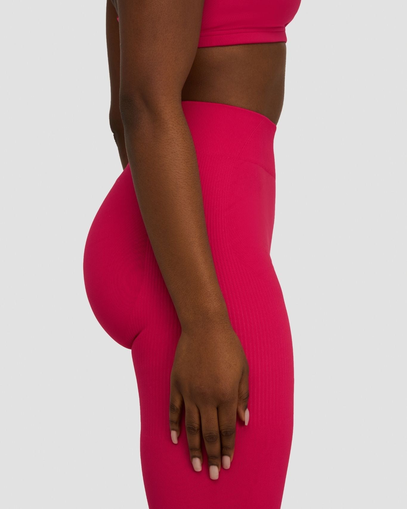 Elevate™ Sculpting Mid Waist Scrunch Leggings | Curve‑Enhancing Fit