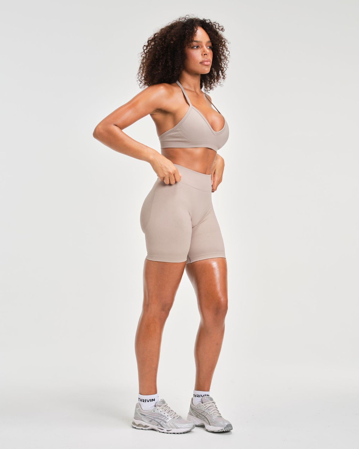 Elevate™ Sculpting Mid Waist Scrunch Shorts | Latte