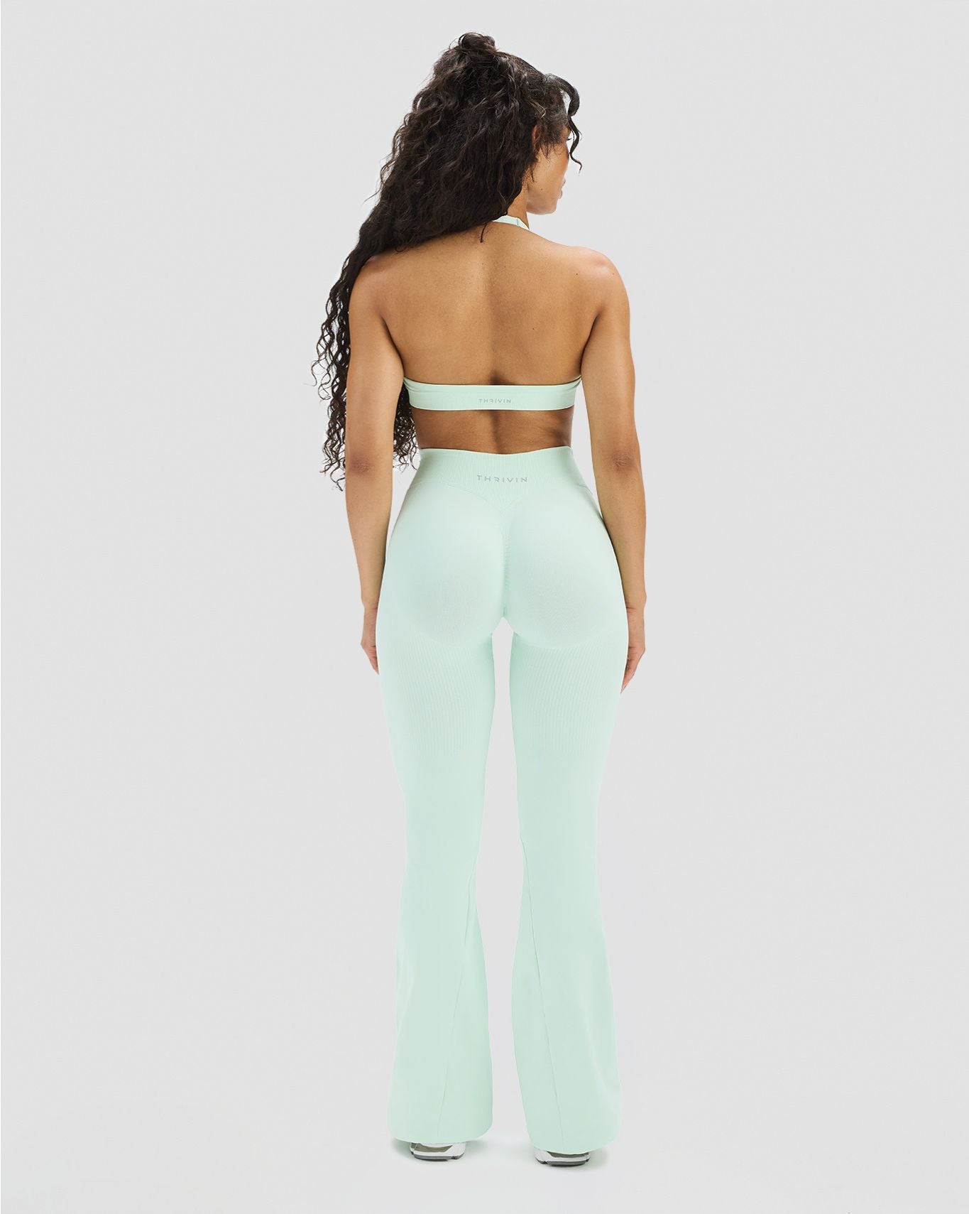 Elevate™ Sculpting Mid V-Waist Flare Leggings | Mint Julep