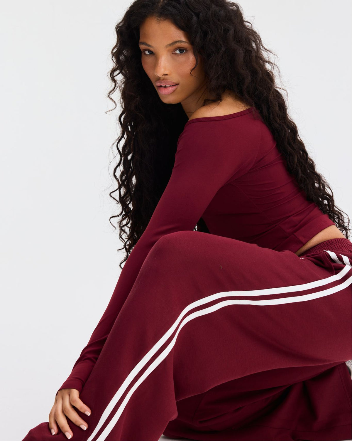 Pantalones Jogger de Pierna Ancha a Rayas | Vino Fino