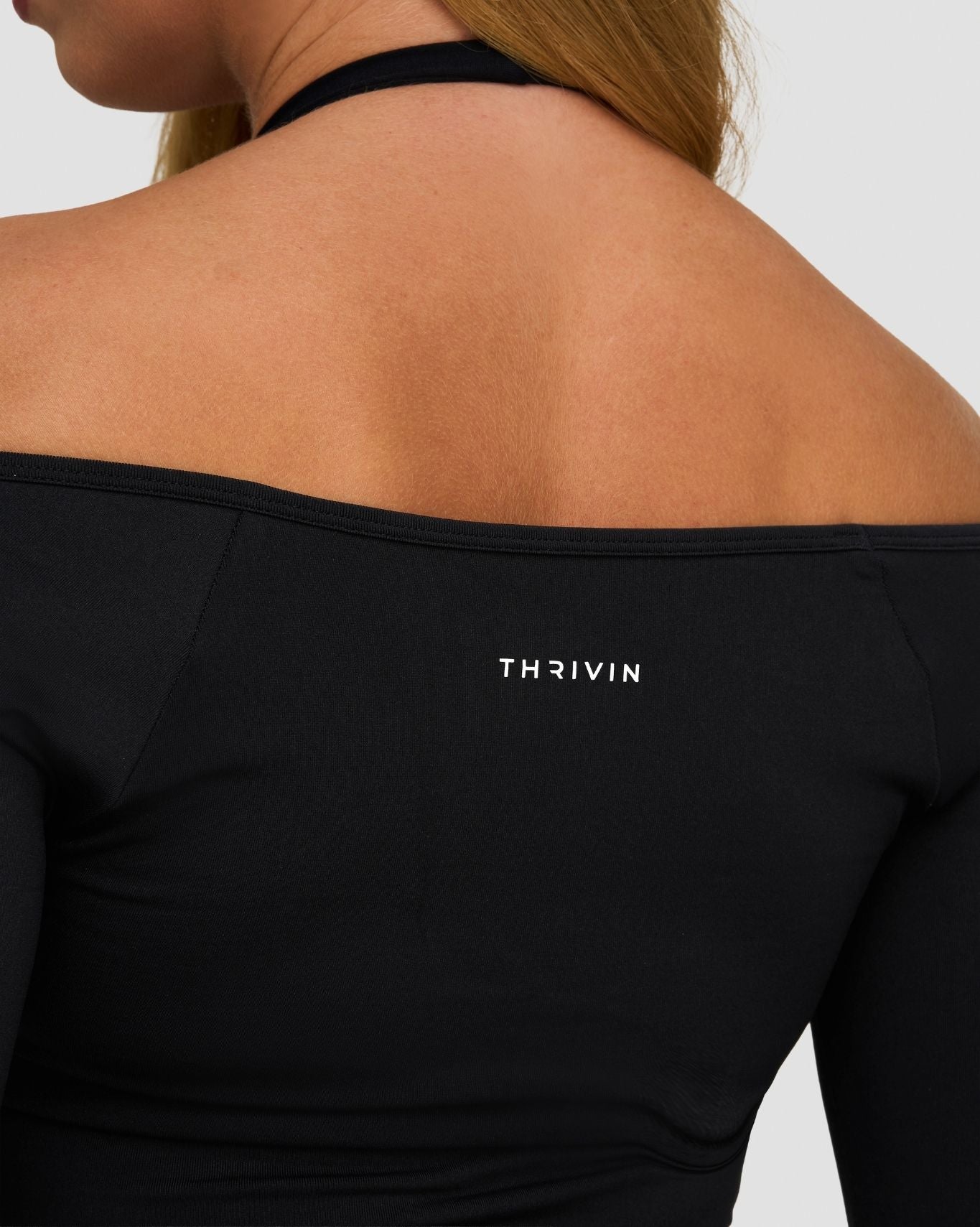Elevate™ Sculpting Seamless V-Neck Top | Night Black