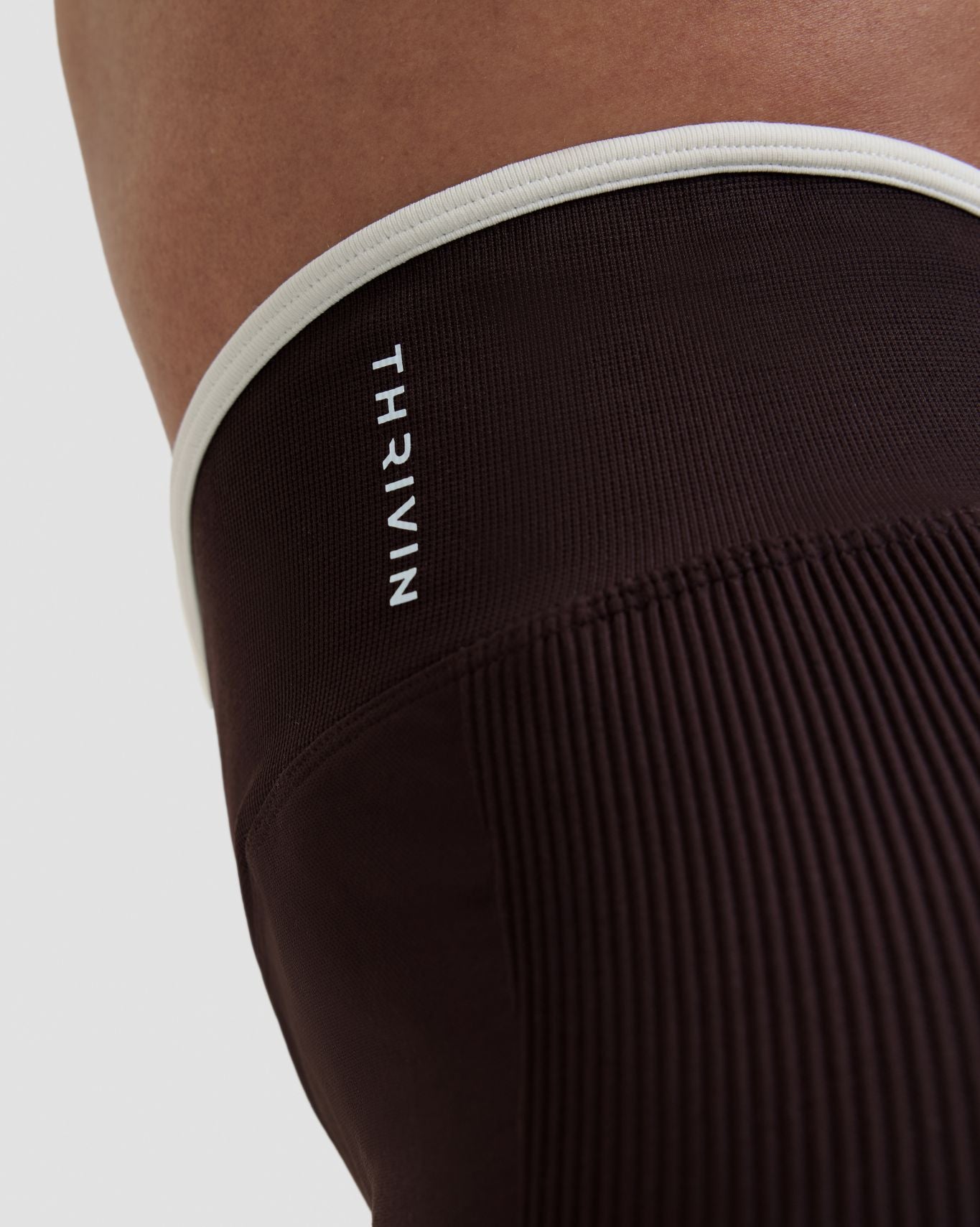 Elevate™ Outline Short Scrunch Shorts | Coffee