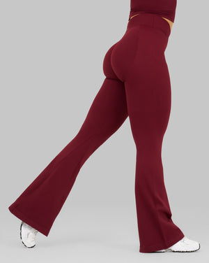 Elevate™ Sculpting Mid V-Waist Flare Leggings | Fine Wine