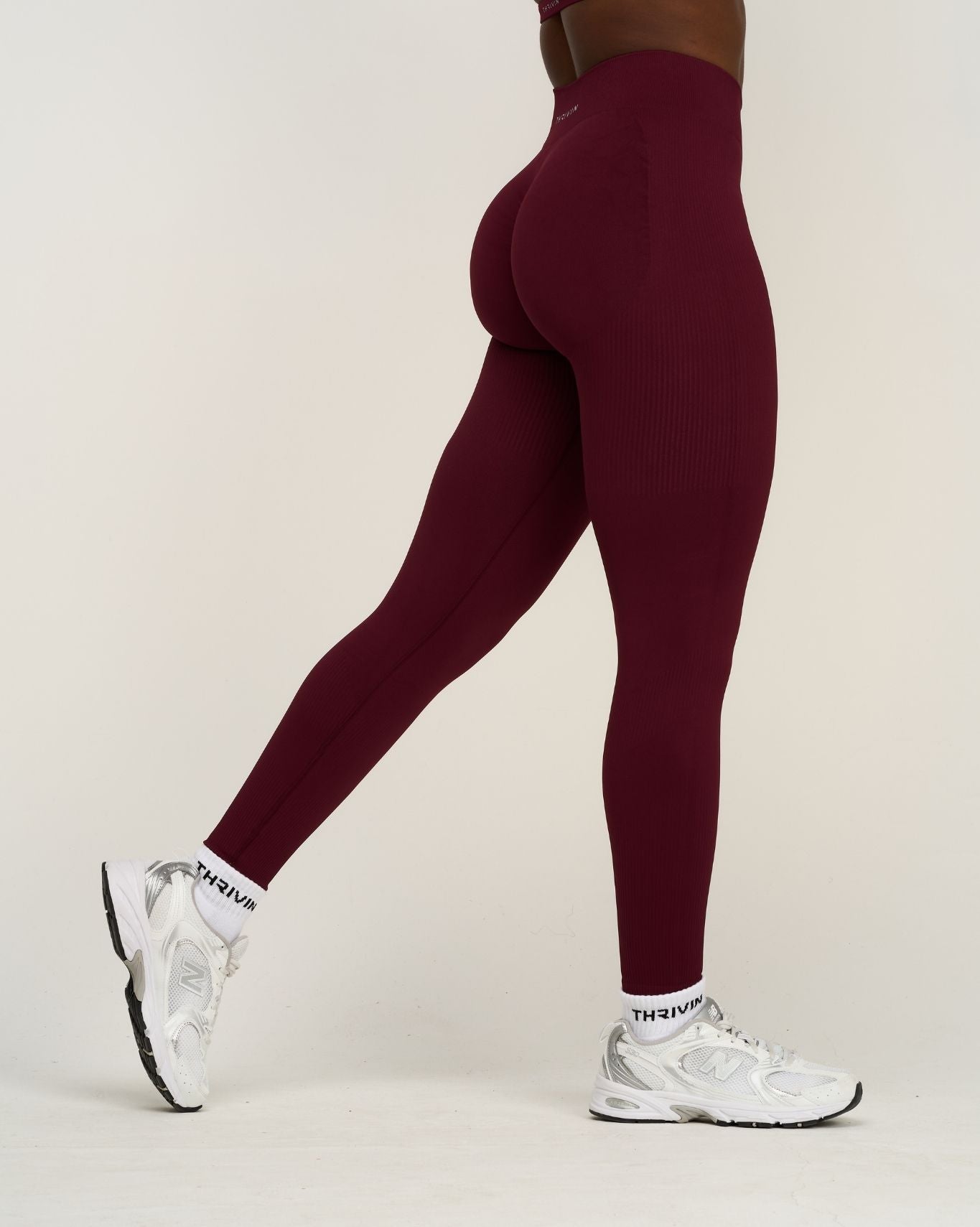 Elevate™ Sculpting Mid Waist Scrunch Leggings | Merlot