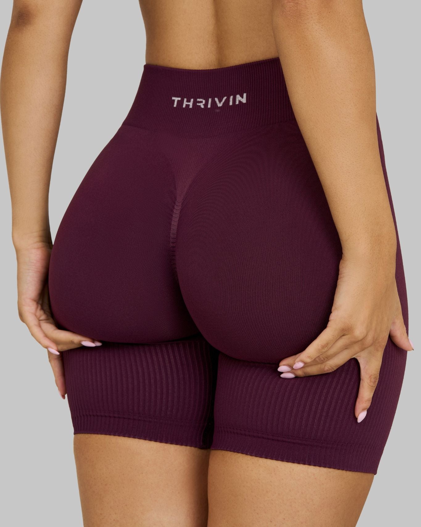 Elevate™ Sculpting Mid Waist Scrunch Shorts | Winter Plum