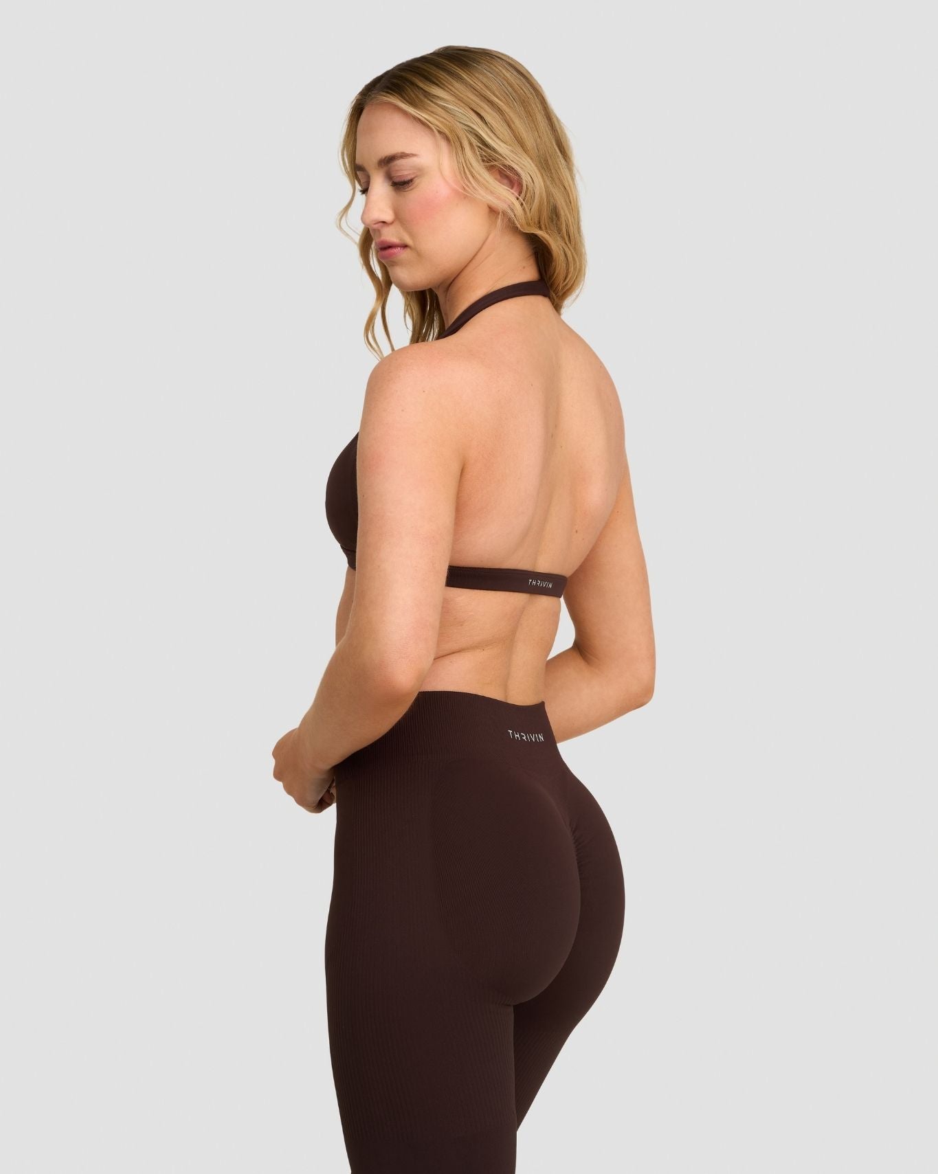 Elevate™ Sculpting Seamless V-Neck Halter Bra | Coffee