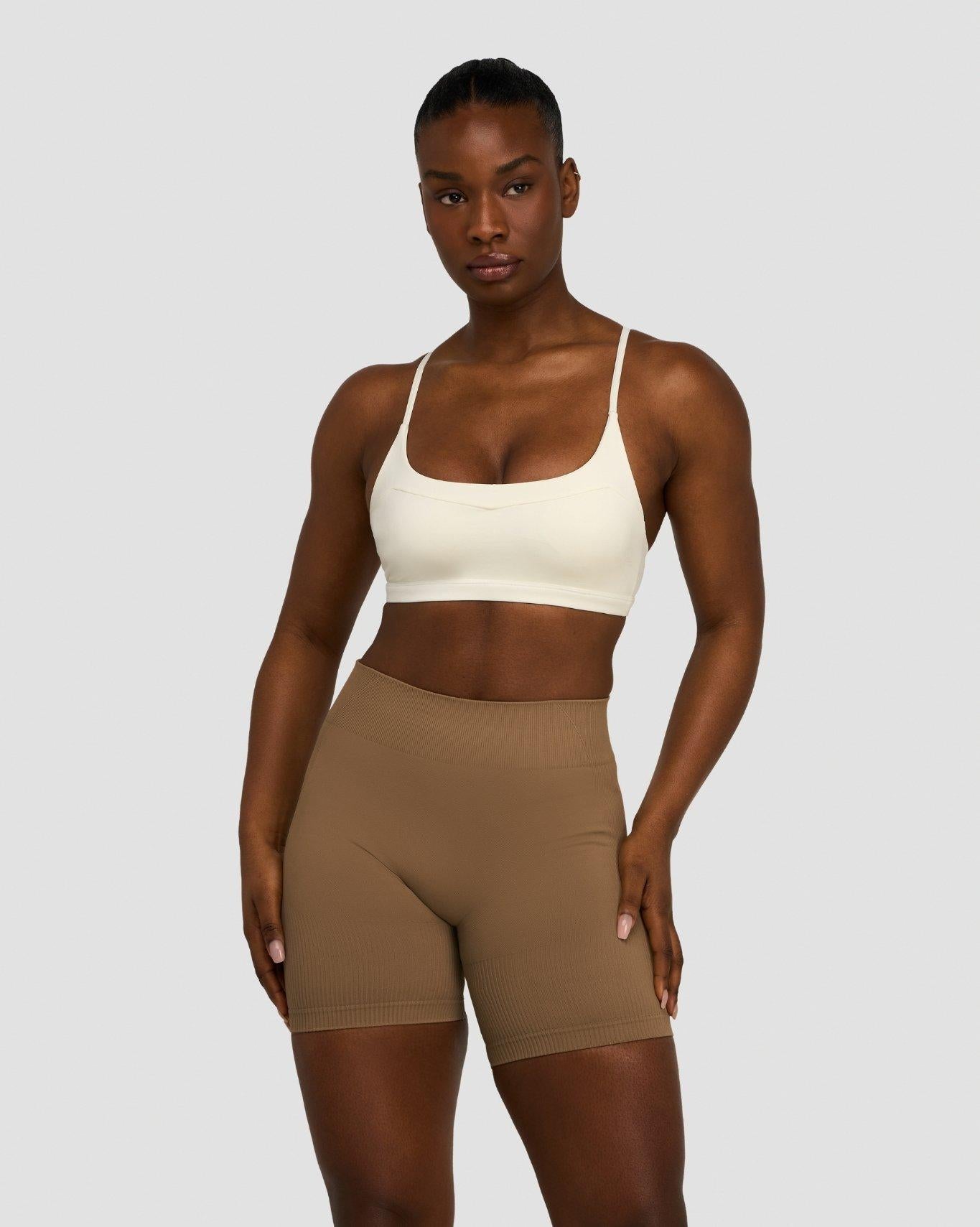 Elevate™ Sculpting Seamless Scoop Neck Bra | Cream